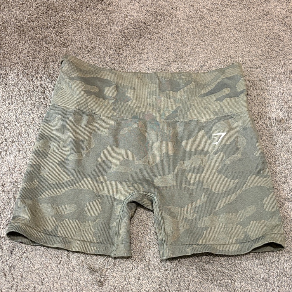 Gymshark Adapt Camo Seamless short